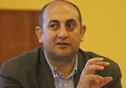 عاجل..وصول خالد على إلى نيابة الدقي للتحقيق معه بتهمة الفعل الفاضح