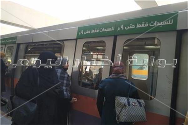 مترو الأنفاق: غير مسموح بدخول أي راكب المحطات والقطارات بدون الكمامة