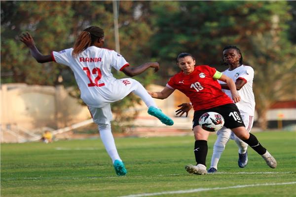 سامية آدم: أحلم بتطوير الكرة النسائية في مصر.. وتواجدي بجالاتا سراي &quot;شرف&quot; :  صحافة 24 نت